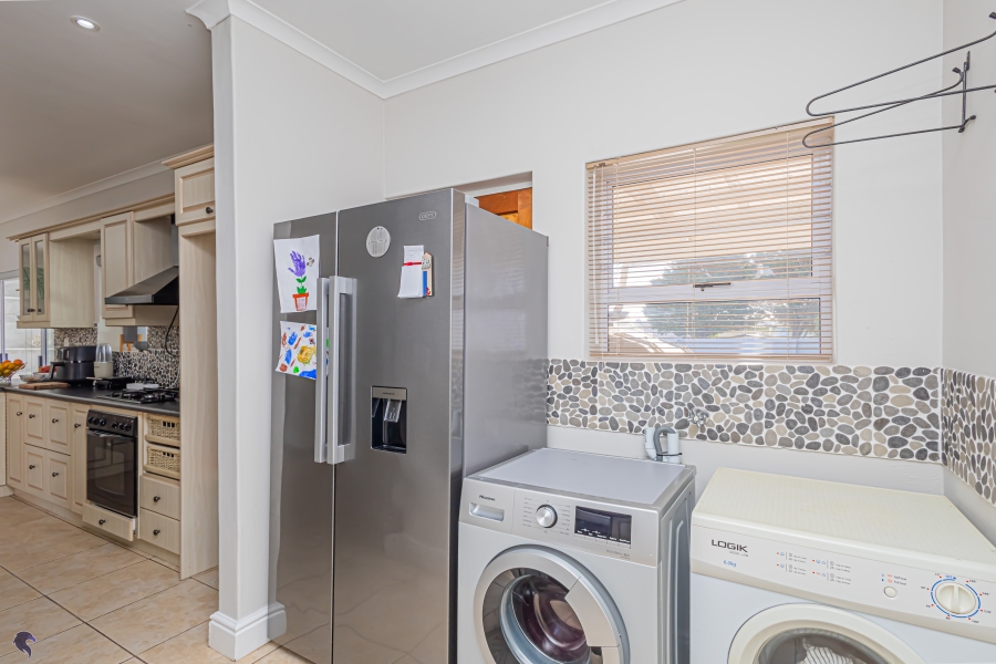 3 Bedroom Property for Sale in Country Club Western Cape